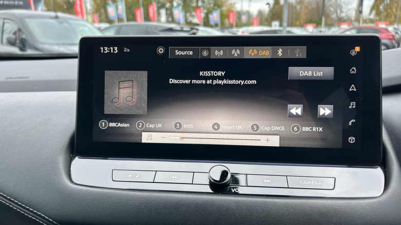 Nissan Qashqai 1.3 DiG-T MH 158 N-Connecta 5dr Xtronic Petrol Hatchback